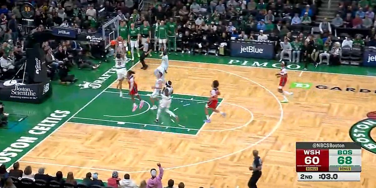 रिज़र्व टीम के सदस्य पर्याप्त अच्छे नहीं हैं! बेंच ने हाफटाइम तक सेल्टिक्स का स्कोर 2-20 कर दिया, केवल एक खिलाड़ी ने स्कोर किया।