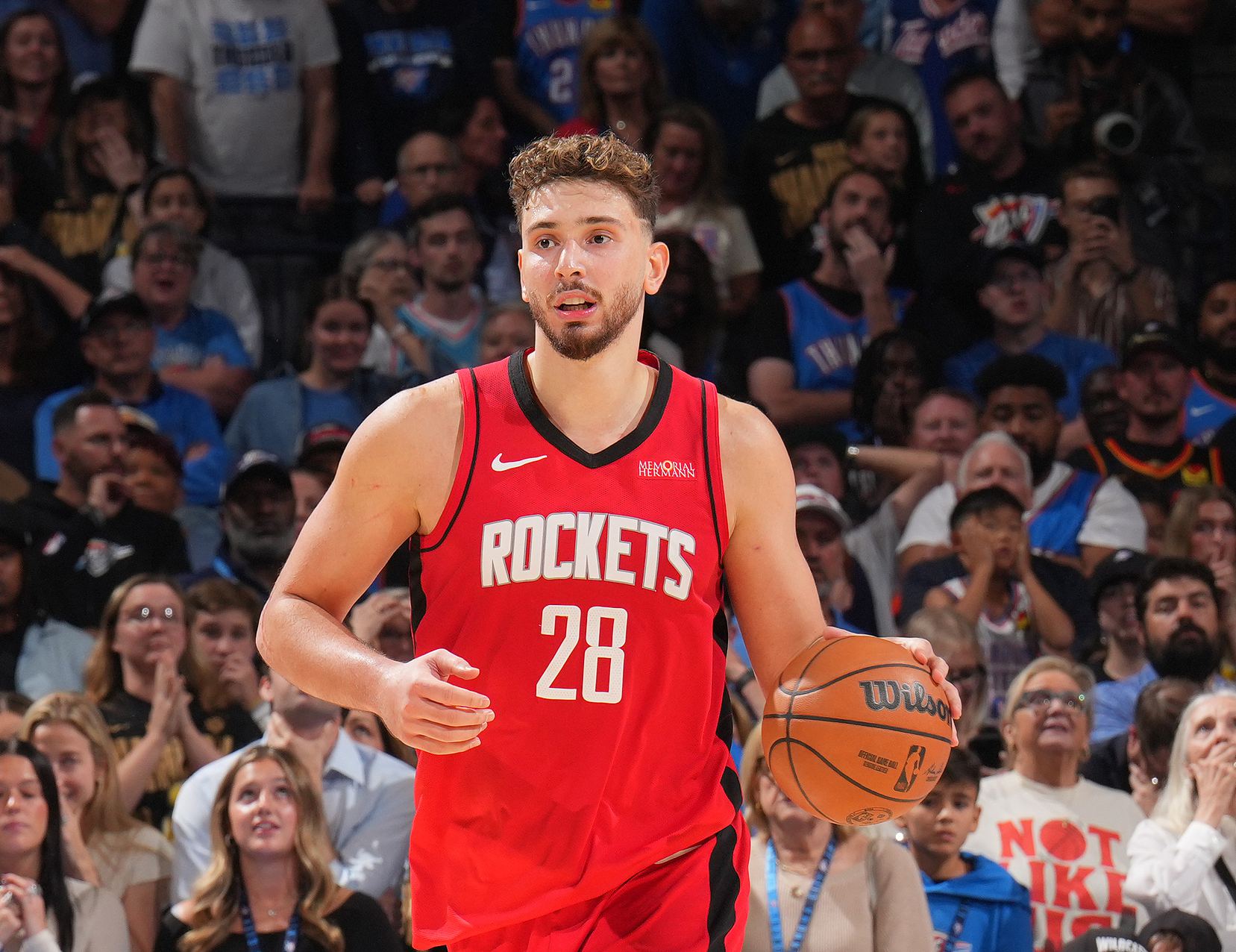 रॉकेट्स ने पहले 10 मैचों में तीन बार पहले हाफ में 70+ अंक बनाए हैं, और पिछले सीज़न में केवल चार बार।