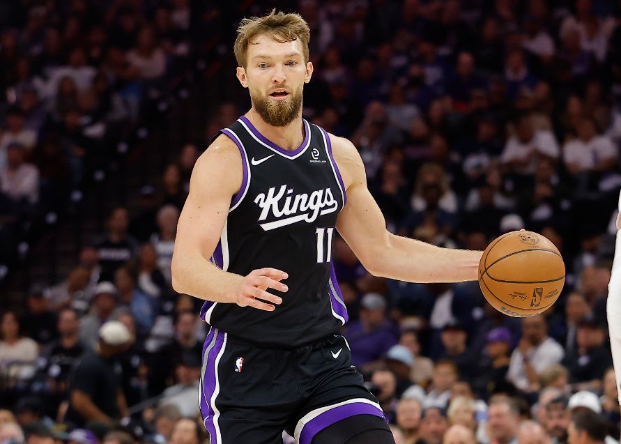 हुयॉन्ग नावों में से एक! किंग्स मीडिया: कैलिफ़ोर्निया की एक टीम सेवॉय में बहुत रुचि रखती है