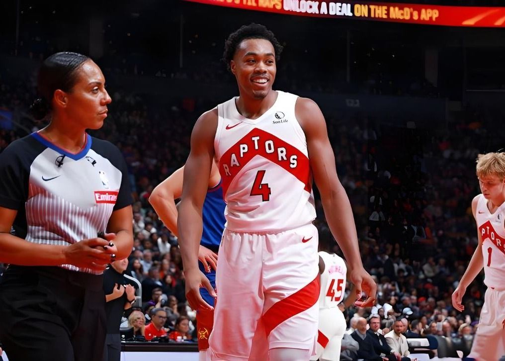 बार्न्स के पास लगातार 9 गेमों में कम से कम 1 इंटरसेप्शन और 1 ब्लॉक है, जो टीम के इतिहास में सबसे लंबी स्ट्रीक के मामले में कार्टर के बराबर है।