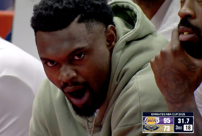 मुझे नींद आ रही है! पेलिकन का बड़ा खेल स्कोर और दौड़ने की स्थिति, सिय्योन ने बेंच क्षेत्र में जम्हाई ली