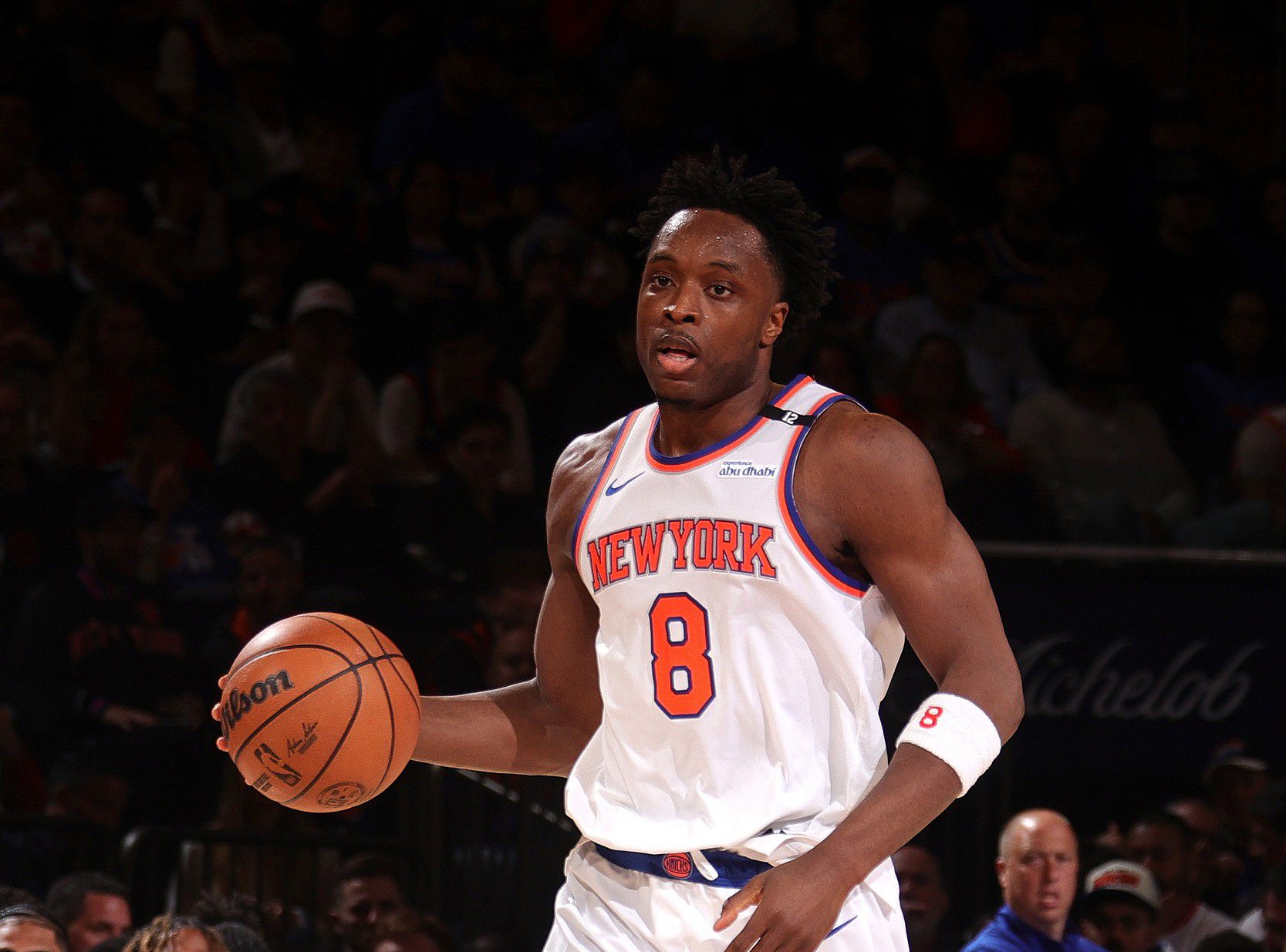 आशा है यह ठीक है! क्लार्कसन ने घायल अनुनोबी के स्थान पर दूसरे हाफ की शुरुआत की