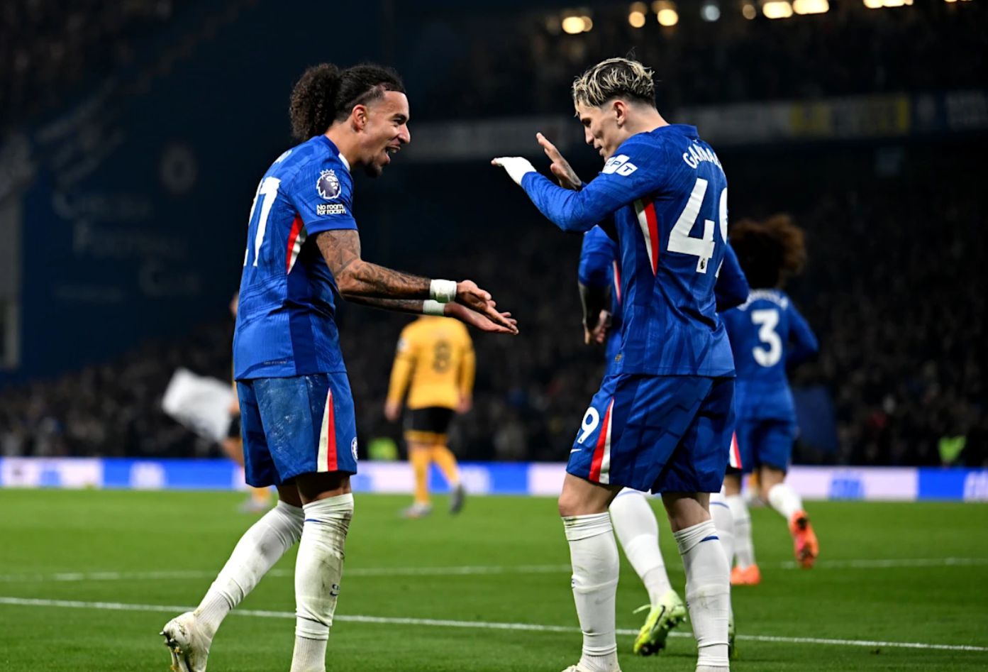 गुस्टो: गनासिओ बहुत मेहनती और अत्यधिक प्रेरित है, और उसका पेनल्टी क्षेत्र पास करना टीम के लिए बहुत मददगार है