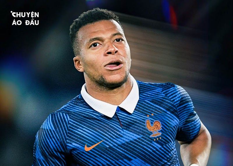 स्टैच्यू ऑफ लिबर्टी से प्रेरित फ्रांस की यूएस-कनाडा विश्व कप टीम की वर्दी की जासूसी तस्वीरें