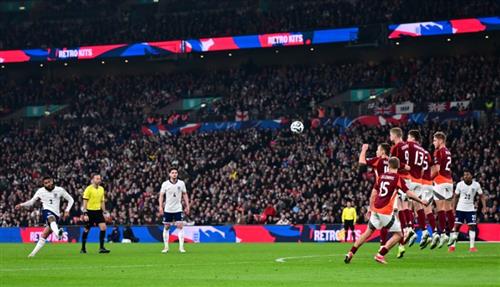 इंग्लैंड बनाम लातविया