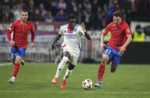 ल्योन बनाम एफसीएसबी