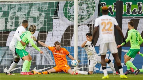 वोल्फ्सबर्ग बनाम बायर लीवरकुसेन