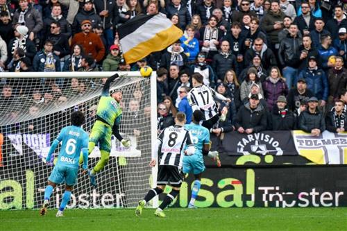 उडिनीज़ बनाम वेनिस