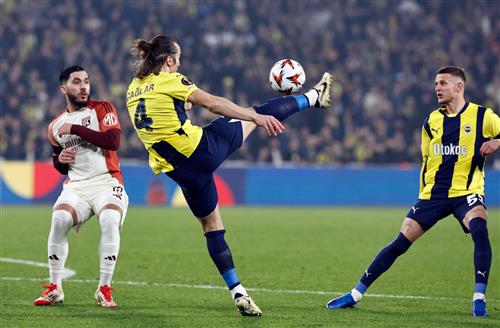 फेनरबाश बनाम ल्योन