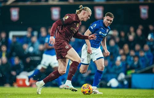 इप्सविच बनाम मैनचेस्टर सिटी