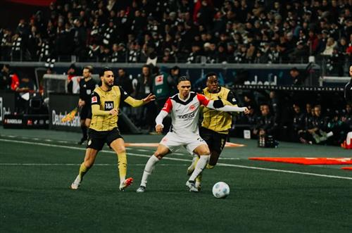 आइंट्राख्ट फ्रैंकफर्ट बनाम बोरुसिया डॉर्टमुंड