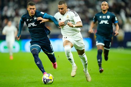 रियल मैड्रिड बनाम पचुका