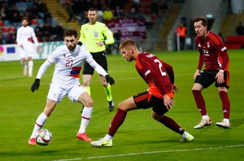 लातविया बनाम अलमेनु