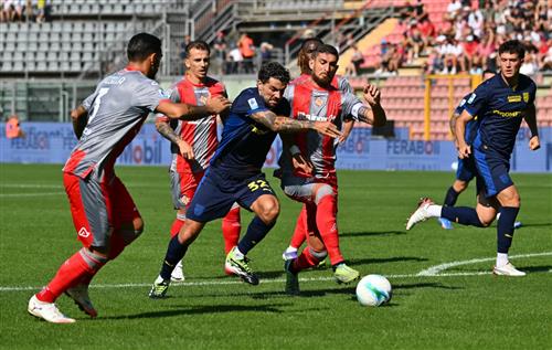 क्रेमोनीज़ बनाम पर्मा