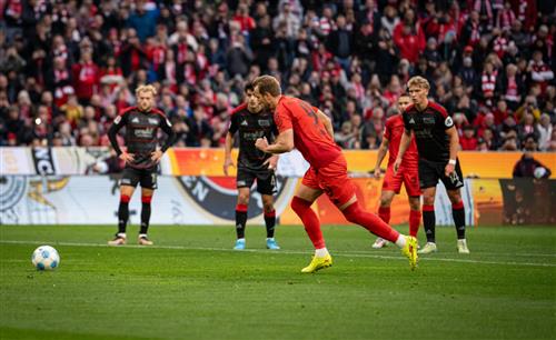 बायर्न म्यूनिख बनाम यूनियन बर्लिन