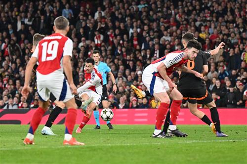 आर्सेनल बनाम शेखर डोनेट्स्क