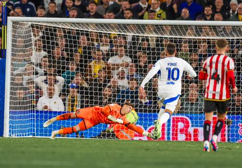 लीड्स युनाइटेड बनाम शेफ़ील्ड युनाइटेड