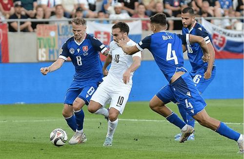 अज़रबैजान बनाम स्लोवाकिया