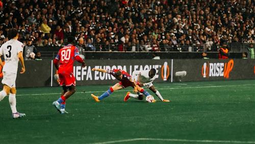 आइंट्राख्ट फ्रैंकफर्ट बनाम विक्टोरिया प्लज़ेन