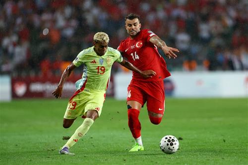 तुर्किये बनाम स्पेन