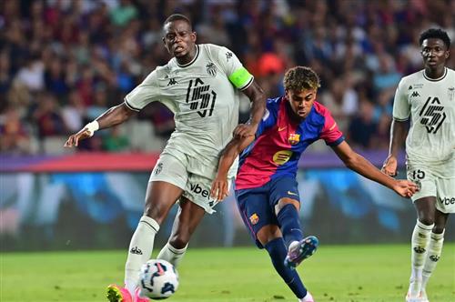 बार्सिलोना बनाम मोनाको