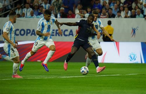 अर्जेंटीना बनाम इक्वाडोर