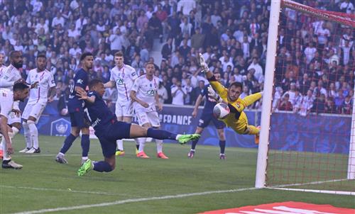 ल्योन बनाम पेरिस सेंट-जर्मेन