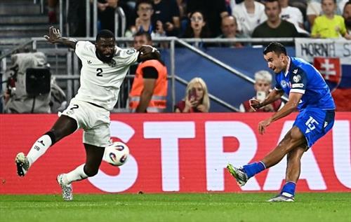 स्लोवाकिया बनाम व्हील्स