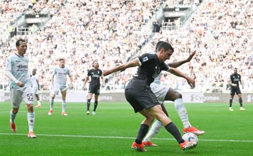 जुवेंटस बनाम सालेर्निटाना