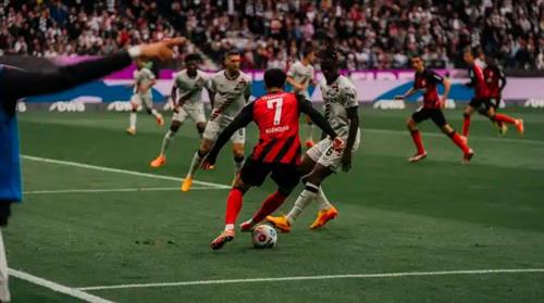 आइंट्राख्ट फ्रैंकफर्ट बनाम बायर लीवरकुसेन