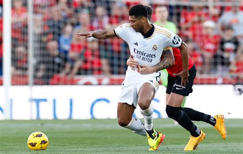 मैलोर्का बनाम रियल मैड्रिड