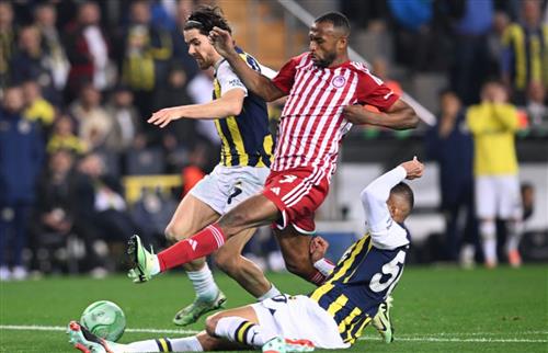 फेनरबाश बनाम ओलंपियाकोस