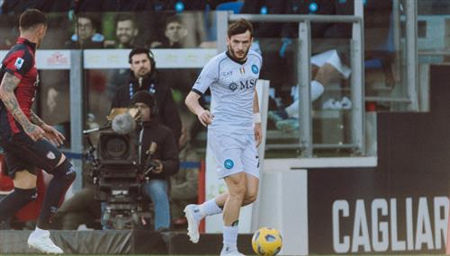 कैग्लियारी बनाम नेपोली