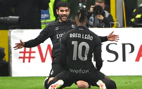 एसी मिलान बनाम नेपोली