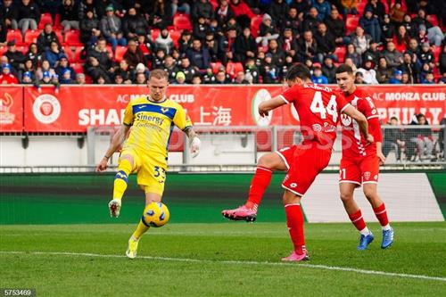 मोंज़ा बनाम वेरोना