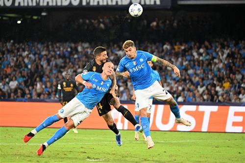 नेपोली बनाम यूनियन बर्लिन