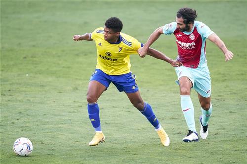 विलारियल बनाम कैडिज़