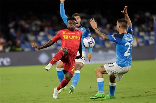 लेसी बनाम नेपोली