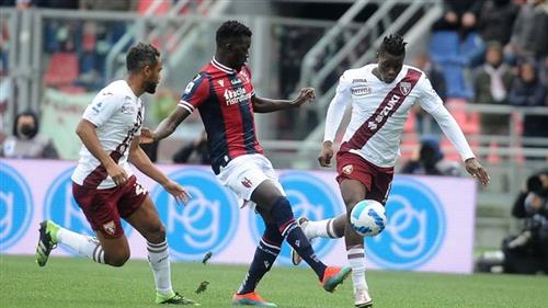 ट्यूरिन बनाम बोलोग्ना