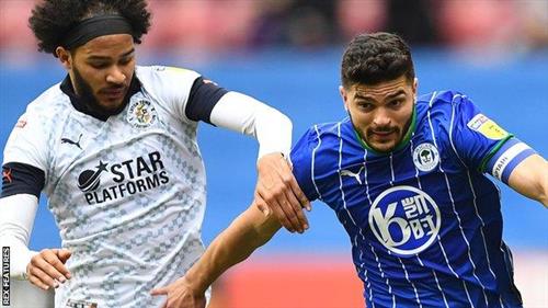 ल्यूटन टाउन बनाम विगन एथलेटिक