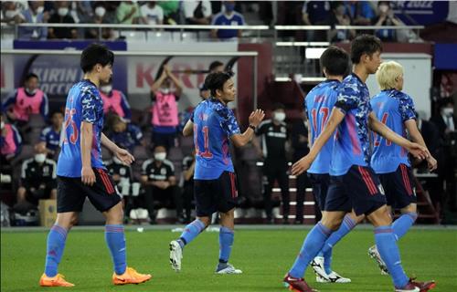 जापान बनाम कनाडा