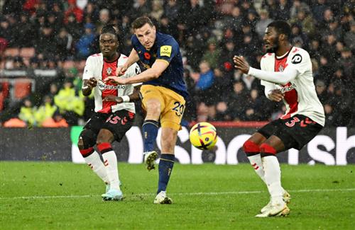 साउथेम्प्टन बनाम न्यूकैसल