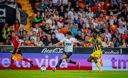 वालेंसिया बनाम रियल ओविएडो