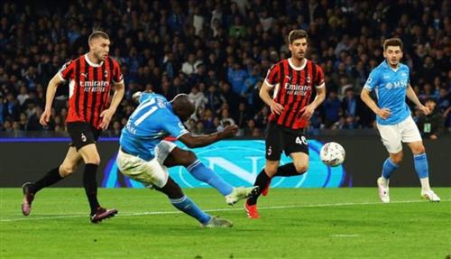 नेपोली बनाम एसी मिलान