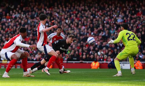 आर्सेनल बनाम वेस्ट हैम यूनाइटेड