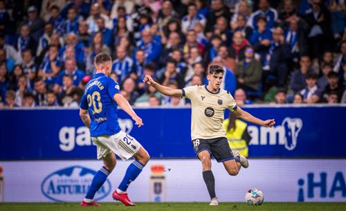 रियल ओविएडो बनाम बार्सिलोना