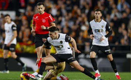 वालेंसिया बनाम रियल सोसिदाद