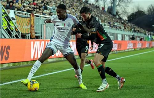 वेनिस बनाम इंटर मिलान