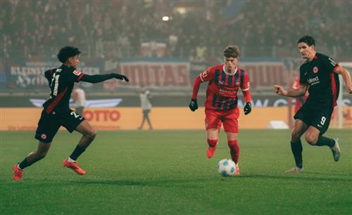 हेडेनहेम बनाम आइंट्राच्ट फ्रैंकफर्ट