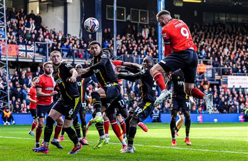 ल्यूटन टाउन बनाम वॉटफ़ोर्ड